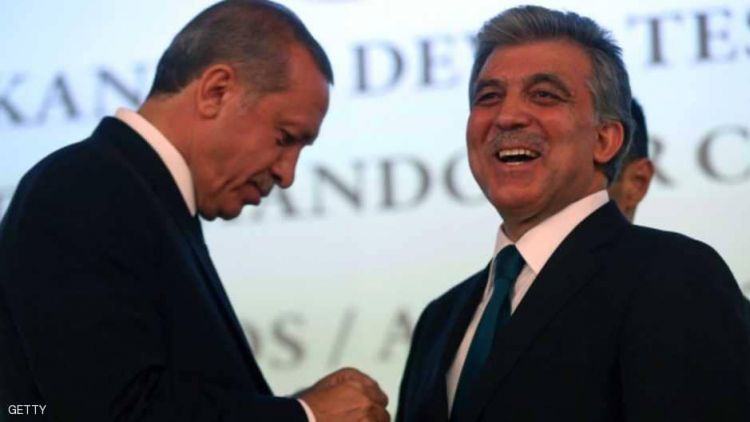غول يحسم مسألة الترشح بمواجهة أردوغان