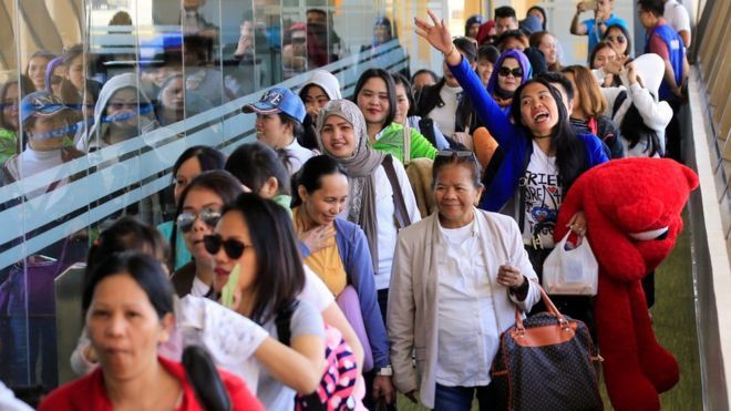 الفلبين تعلن عن "حظر دائم" على إرسال العمالة إلى الكويت