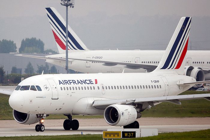 Гендиректор Air France ушел в отставку