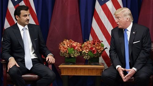 صحيفة بريطانية تكشف العلاقات السرية بين ترامب وقطر