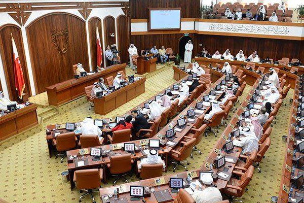 البحرين تمنع "الجماعات المنحلة" من الترشح في الانتخابات