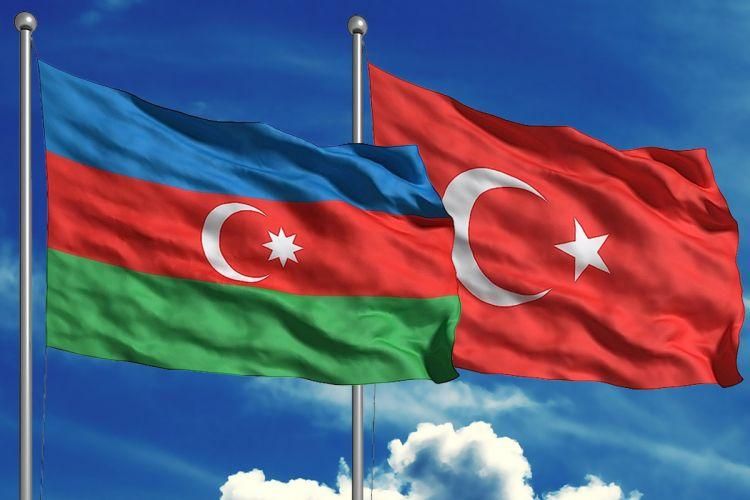 В посольствах Палестины и Турции в Азербайджане приспущены государственные флаги