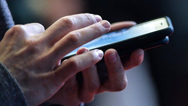 "Ростелеком" предложил использовать в госорганах отечественные смартфоны