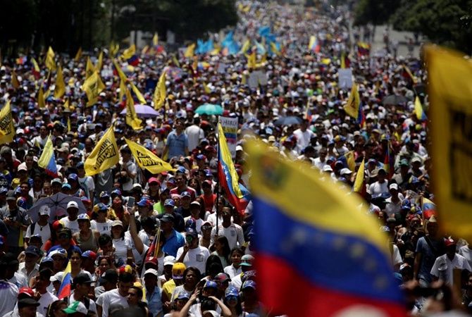 В Венесуэле ввели запрет на митинги