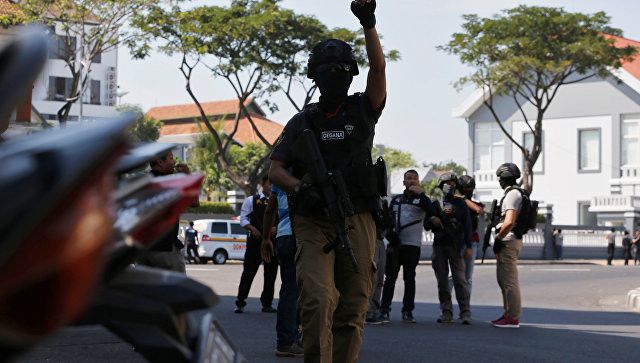 В Индонезии в доме террориста обнаружены более 50 самодельных бомб