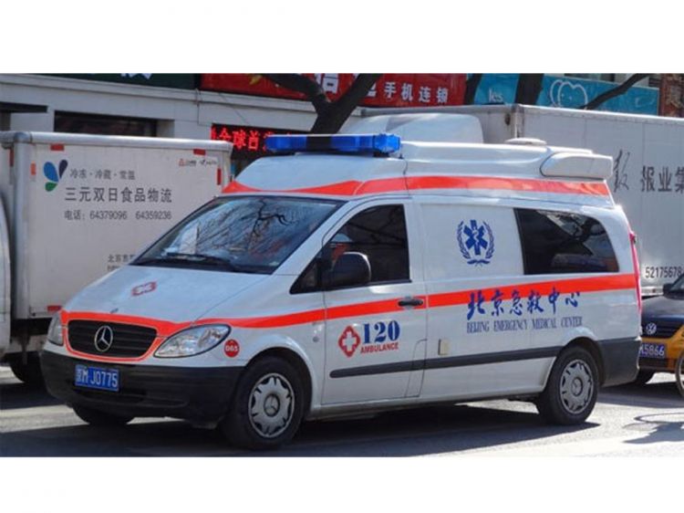 В Китае семь человек погибли при столкновении грузовика и микроавтобуса