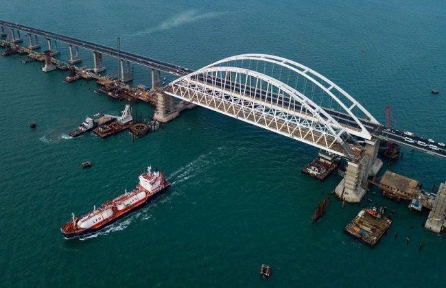 باحث: تدشين بوتين جسر القرم بداية عودة روسيا إلى عهد القوة القيصرية