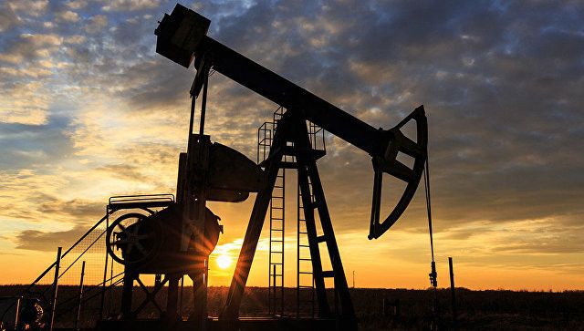 В Саудовской Аравии сообщили о переговорах для стабилизации цен на нефть