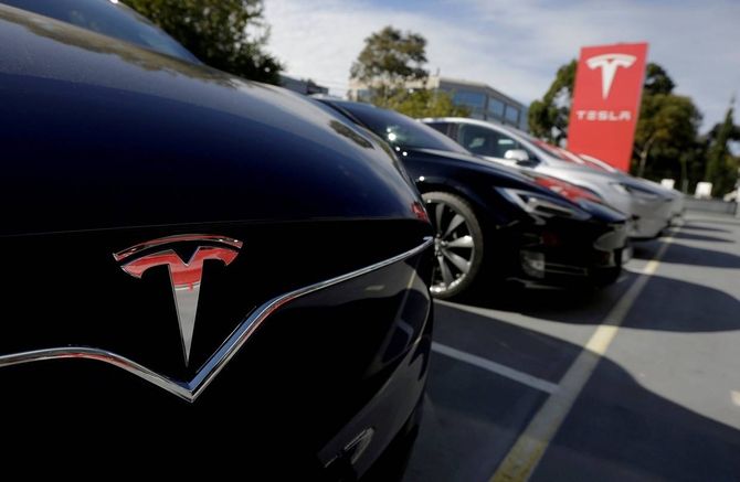 Эксперт: Tesla нужно 10 миллиардов долларов, чтобы не разориться