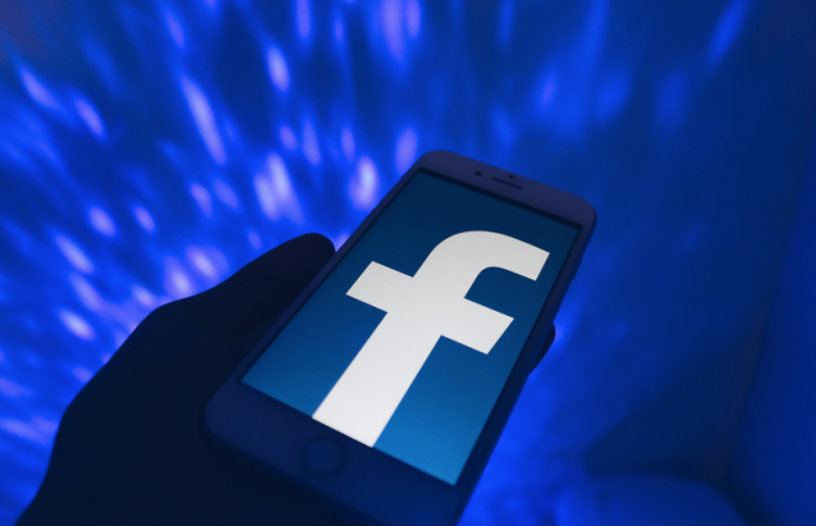 Пользователи сообщили о сбое в работе Facebook
