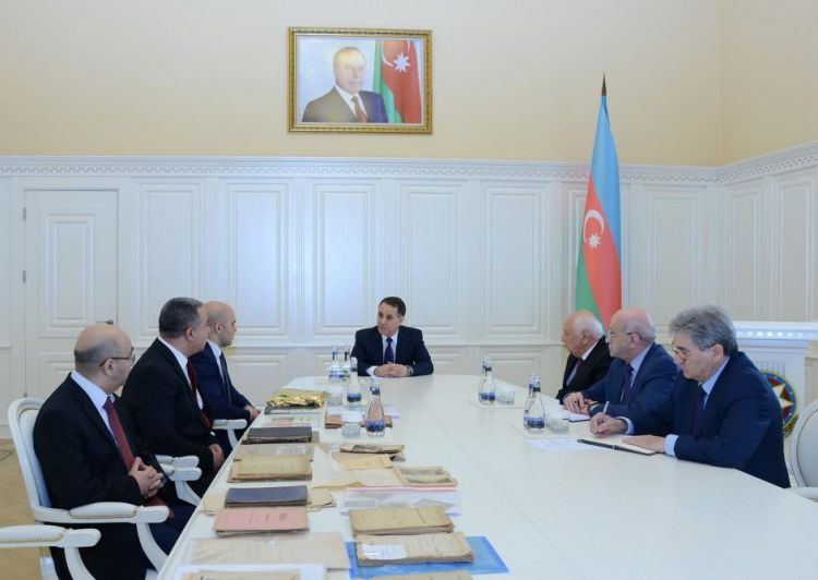 Турция передала Азербайджану государственный флаг парламента АДР