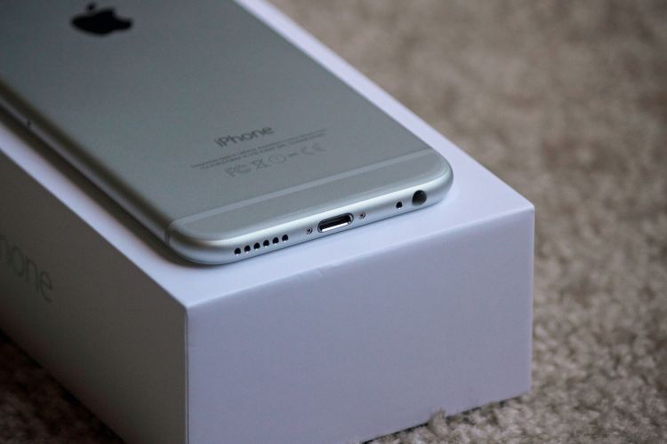 Apple знала о браке корпуса iPhone 6, но выпустила его в продажу