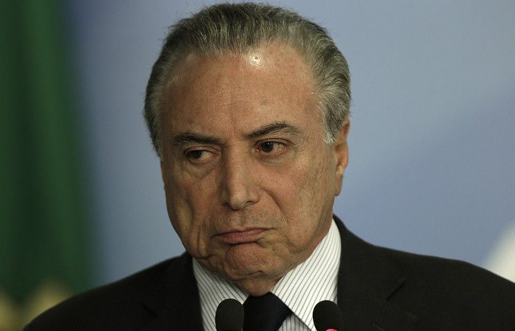Президент Бразилии решил выполнить требование бастующих о снижении цен на топливо