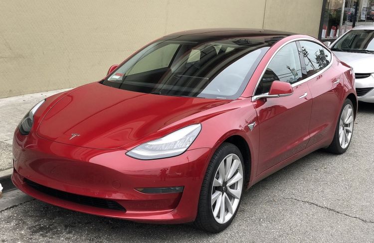 Tesla Model 3 поставила рекорд дальности пробега