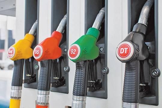 В России заморозят цены на бензин