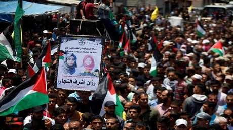فلسطين تودع رزان النجار في جنازة مهيبة صور