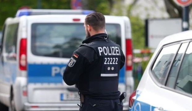 Berlində atəş səsləri polis yaralandı