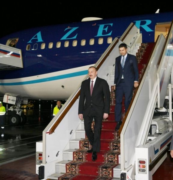 Ильхам Алиев прибыл в Россию