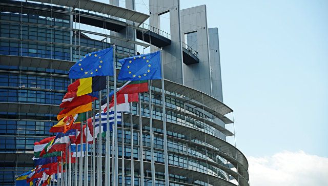 Европарламент принял резолюцию с призывом продлить санкции против России