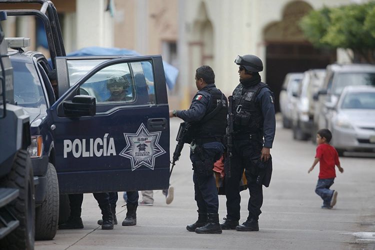 В Мексике при столкновении с бандитами убили шесть полицейских