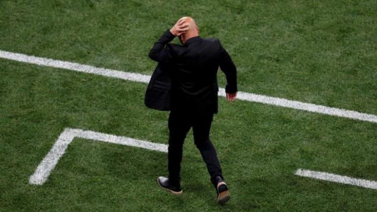 Тренера Аргентины закидали бутылками после поражения от Хорватии на ЧМ-2018