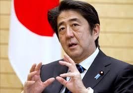 Абэ призвал США к сотрудничеству после инцидента на американской базе