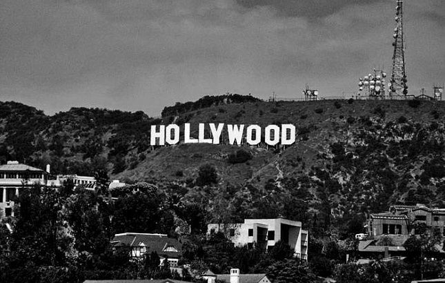 Именных звезд на Аллее славы Голливуда удостоят Пинк, Роберта Де Ниро и Гильермо дель Торо
