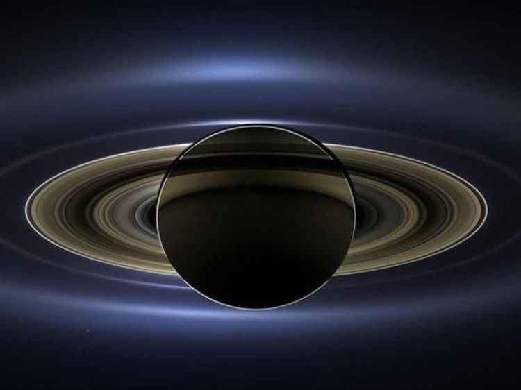 Saturnun peykində həyat izi aşkarlandı