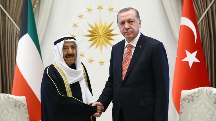 أردوغان يطمئن على صحة نجل أمير الكويت بعد عملية جراحية في اتصال هاتفي