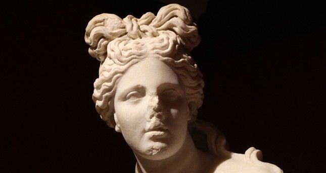 Ancient statues' hairstyles to be replicated in real life