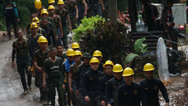 Илон Маск направил четырех инженеров на спасение детей из пещеры в Таиланде