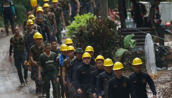 В Таиланде завершилась операция по спасению детей из затопленной пещеры