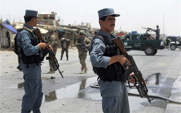 В Афганистане погибли более 30 военнослужащих в результате нападения талибов