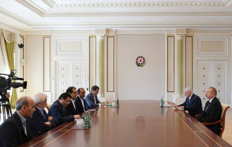 Президент Ильхам Алиев принял министра здравоохранения Ирана