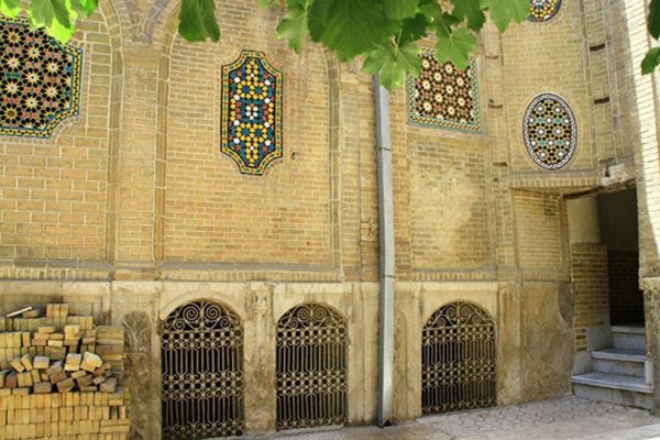 متحف "خانه ملك" بقلب العاصمة طهران يستضيف عشاق الحضارة الايرانية-الاسلامية