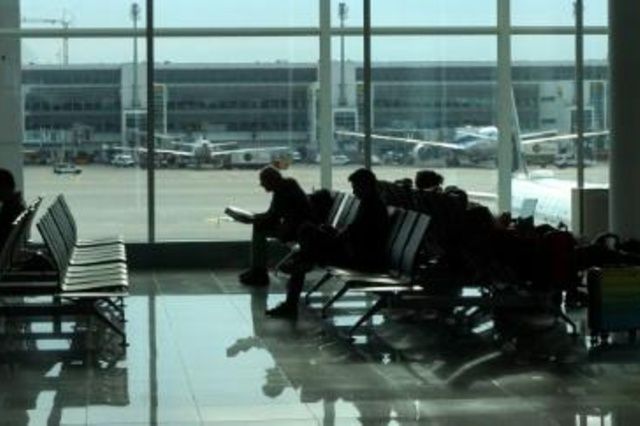 مطار ميونيخ يلغي مئتي رحلة بعد اختراق امني