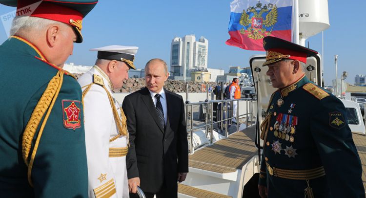 بوتين: الأسطول الروسي ينجح في حل قضايا الدفاع ويلعب دورا هاما في توفير التعددية الاستراتيجية