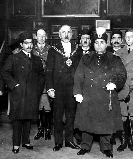 “Atatürkə deyin ki…” Qacar şahı