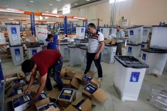 حصري-وثيقة: لجنة الانتخابات العراقية تجاهلت تحذيرات بشأن أجهزة التصويت