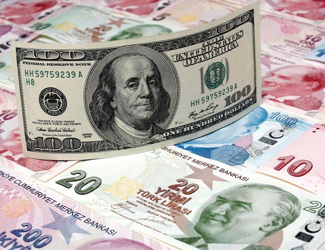 Turkish lira weakens again, eyes on Washington talks