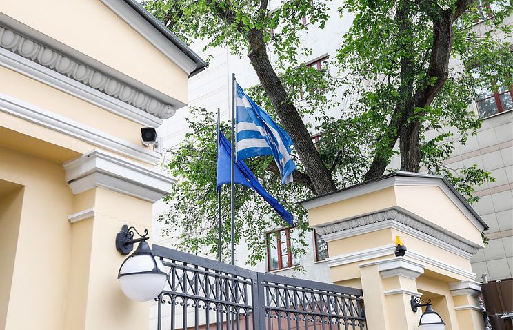 Russia will lose nothing because of chill in relations with Greece, Russian expert says