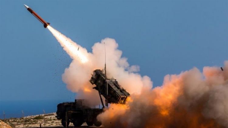 Houthi missile launched into Saudi Arabia kills one
