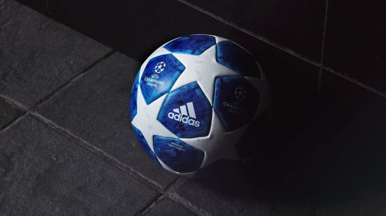 Представлен мяч Лиги чемпионов для нового сезона