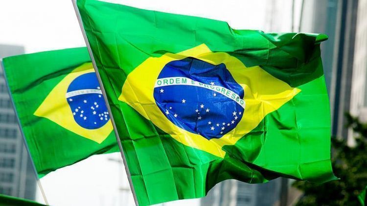 Lula pulls the strings of Brazilian politics from jail