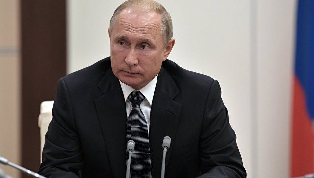 Песков не исключил возможности присутствия Путина на учениях "Восток-2018"