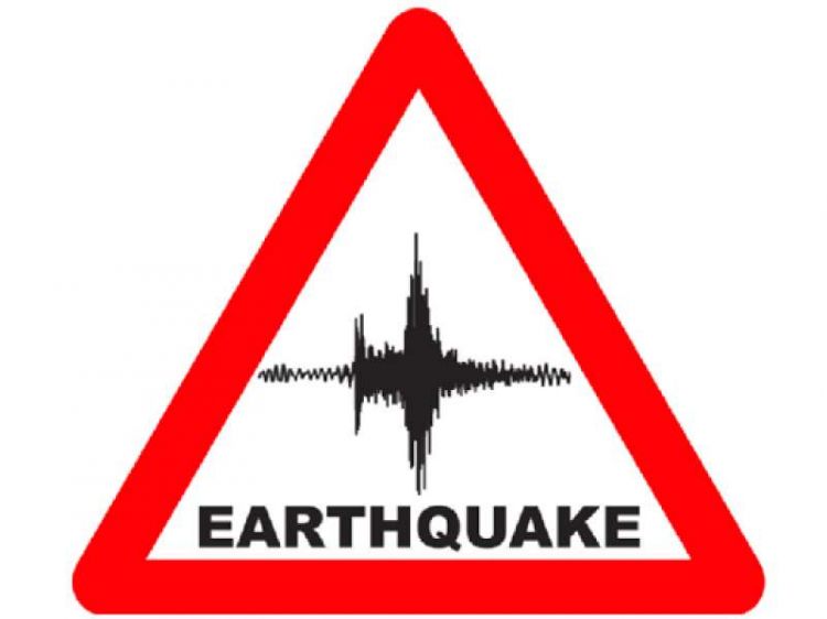 Strong quake rocks Venezuela