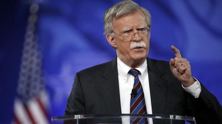 Болтон заявил, что США продолжат оказывать давление на Иран