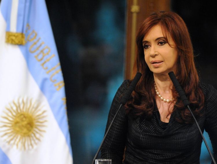 Аргентинские сенаторы одобрили обыск в квартире экс-президента Фернандес де Киршнер