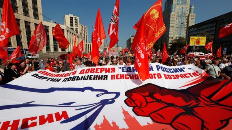 Thousands protest against pension law despite Putin's rollback