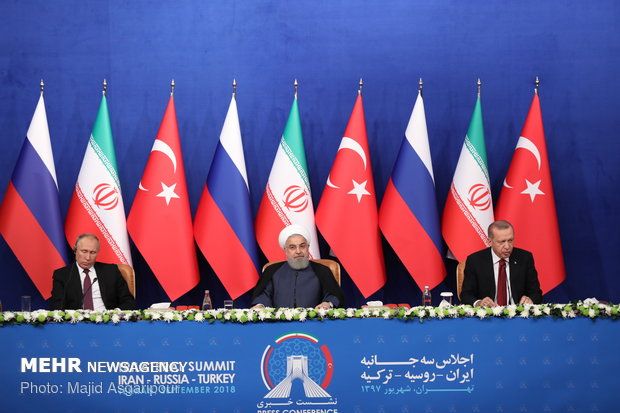 البيان المشترك لرؤساء ايران وروسيا وتركيا يؤكد على وحدة الاراضي السورية
